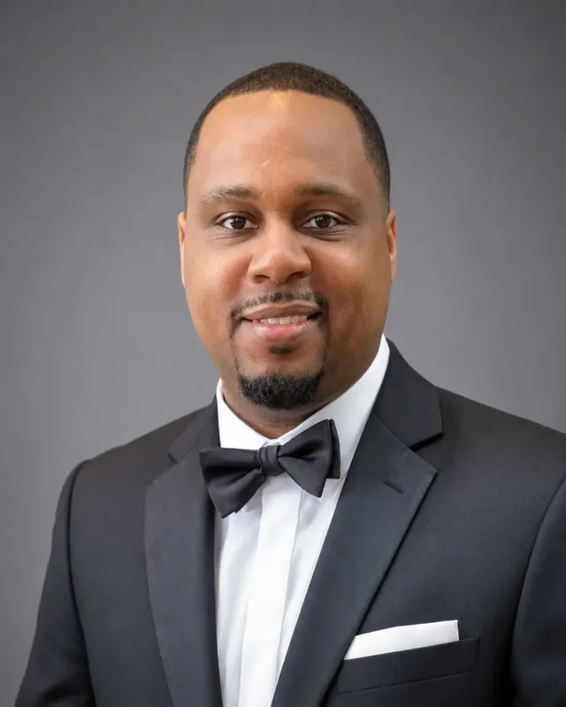 Anthony Hargrove, candidato a la Junta de Educación de Chicago, Distrito 5B.
